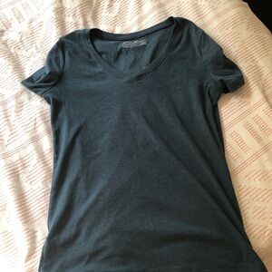 Eddie Bauer Women's V-Neck Tee - Deep Blue